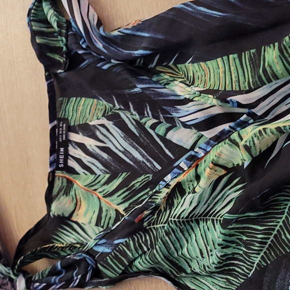 Gorgeous Tropical Maxi Dress - Picture 11 of 12